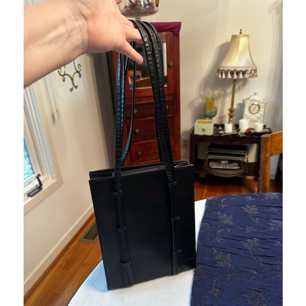 MCM Black Leather Gold Logo Tall Tote Bag - Picture 4 of 13